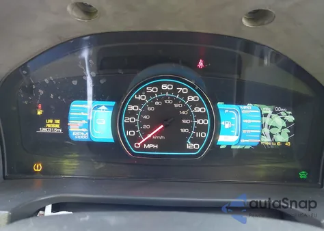 2010 Mercury Milan Hybrid from USA, damaged, VIN 3MEDM0L37AR663934